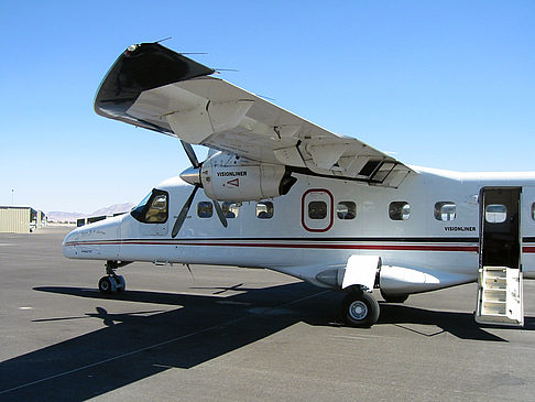 Foto Flugzeug auf dem Landeplatz